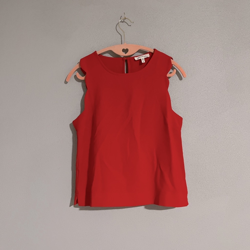 Red Scalloped Sleeveless Shirt